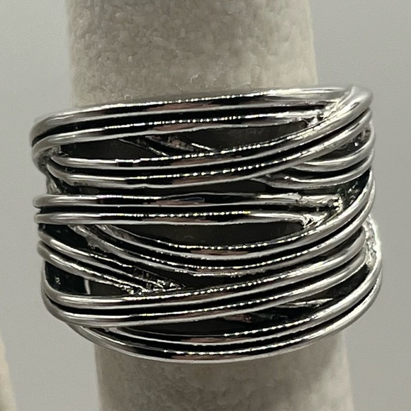 Wide Multi-Band Silver Tone Statement Ring – Modern Layered Design- Size 6 - Picture 2 of 3